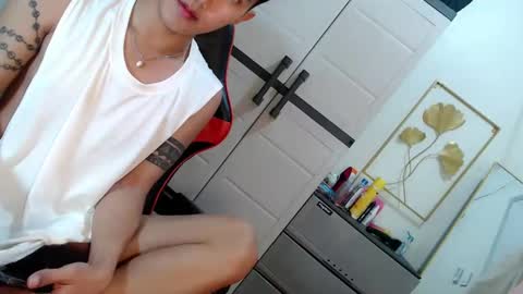 Steph online show from March 11, 8:10 am