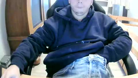 Cuteboy090 online show from October 31, 11:13 am