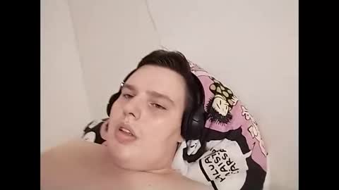 CuteguyBWC92 online show from November 13, 5:06 pm