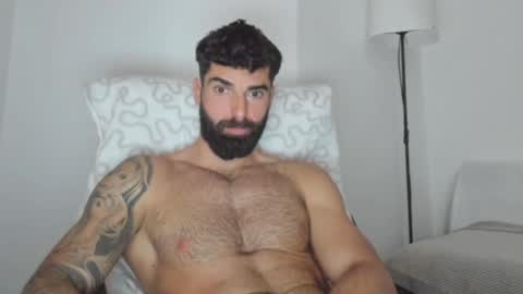 cuteeboy online show from February 8, 11:55 am