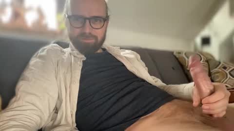 Snapshot of d0n_gi0vanni chatting on December 14, 10:45 am d0n_gi0vanni online show from December 14, 10:45 am