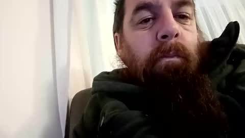 D online show from October 9, 9:25 am