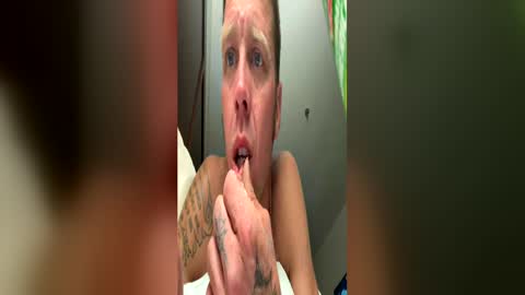 d4rkd351r3 online show from July 7, 3:39 am