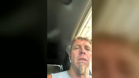 d4rkd351r3 online show from July 7, 1:37 pm