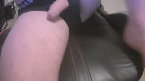 Snapshot of dad45bod chatting on January 9, 9:27 am dad45bod online show from January 9, 9:27 am
