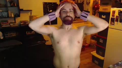 daddy_werewolf online show from May 5, 5:31 am