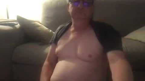 daddymike92883_1 online show from February 2, 7:52 am