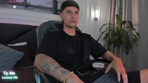 DAMIAN online show from April 13, 12:39 pm