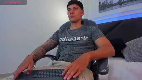 DAMIAN online show from February 2, 1:19 pm