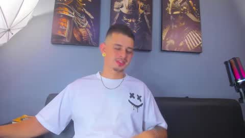 Damian Oliver online show from February 20, 5:48 am