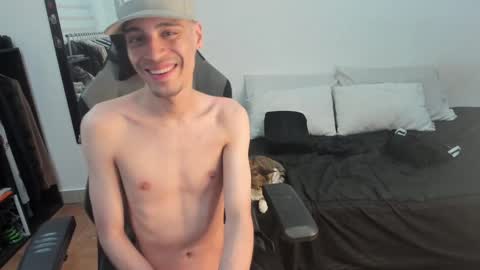 Damian online show from December 24, 8:44 am