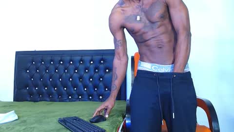 damian_hart_24cm online show from January 19, 12:28 pm