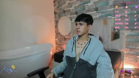 damian_tay online show from May 11, 1:02 pm