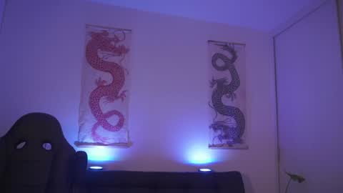 insta damn8   --------  online show from January 24, 11:56 pm