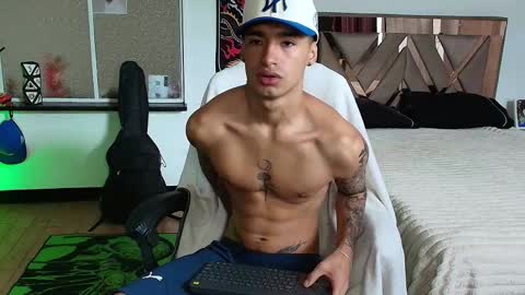 Damon online show from October 15, 6:48 pm