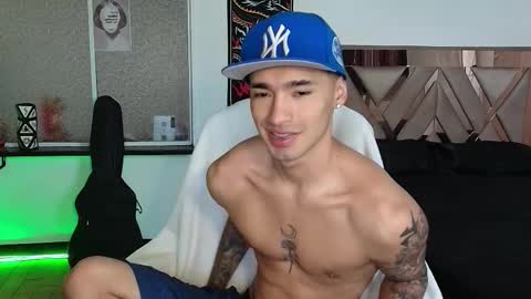 Damon online show from October 12, 6:57 pm