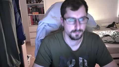 King Dan online show from December 20, 7:39 pm