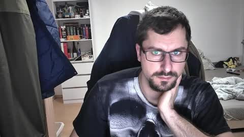 King Dan online show from December 26, 7:27 pm