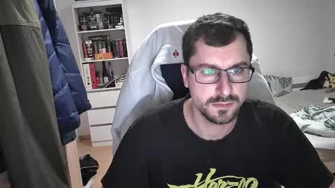 King Dan online show from December 13, 7:43 pm