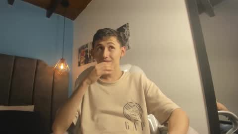 Thiago online show from February 9, 7:29 pm