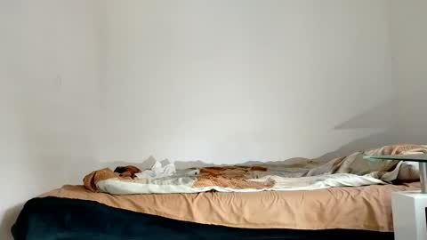 daniel817585 online show from April 3, 1:19 pm