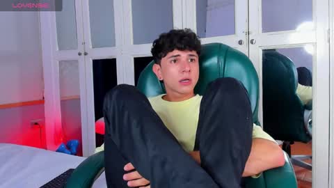 Daniel online show from December 18, 3:26 am