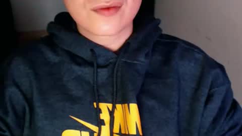 daniel_ruis16 online show from December 26, 1:54 pm