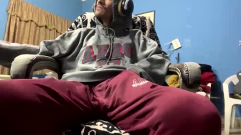 Snapshot of danielvalero chatting on January 25, 2:58 am Daniel online show from January 25, 2:58 am