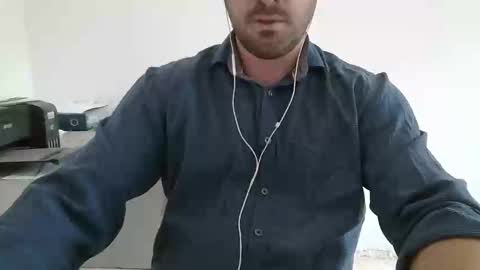 Dani Oli online show from October 27, 8:11 pm