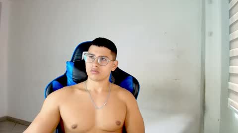 Dantraxx online show from February 15, 7:11 pm