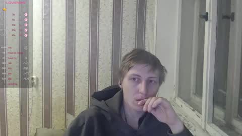 Snapshot of darienlarge chatting on February 12, 5:16 pm darienlarge online show from February 12, 5:16 pm