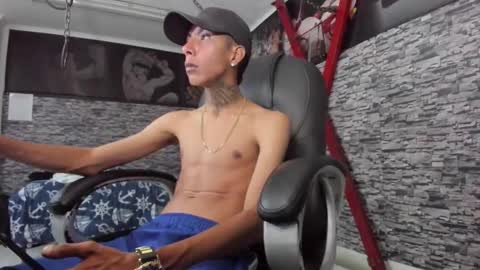 Darikson online show from November 10, 10:47 pm