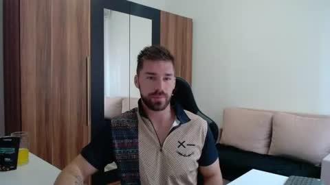 darius_94 online show from July 13, 5:09 am
