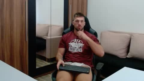 darius_94 online show from February 21, 12:28 pm