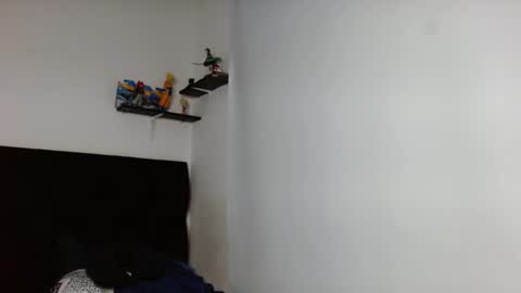 Darius Phoenix  online show from February 2, 3:27 am