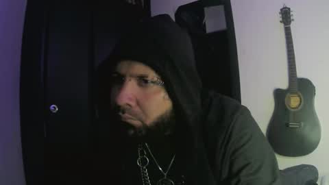 darkclothes online show from January 5, 7:28 am