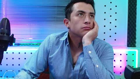 DARKO0717 online show from April 11, 5:05 pm