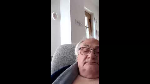 david184452 online show from May 5, 10:39 am