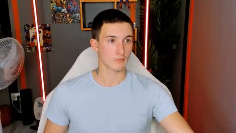 Snapshot of david__diamond chatting on September 8, 3:44 pm David online show from September 8, 3:44 pm