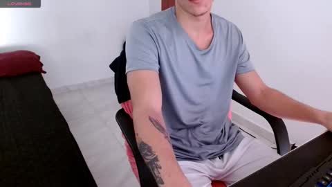 davidsalazar33 online show from September 13, 5:36 pm