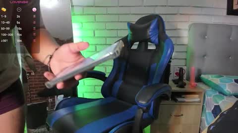 David Evans online show from October 26, 7:05 pm