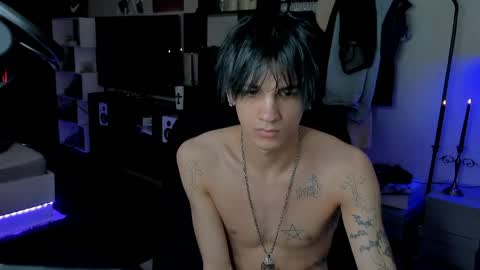 davis online show from June 1, 7:41 am