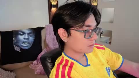 davoxer online show from July 4, 3:42 am