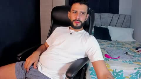 dcollins_ online show from October 25, 4:14 am