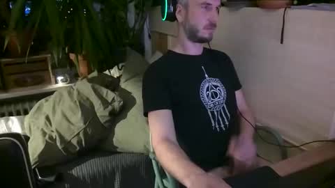 Deen online show from October 25, 6:20 pm