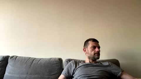 Defloy online show from December 29, 1:28 pm