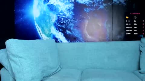 Snapshot of delessandro_world chatting on March 1, 11:58 pm Delessandro online show from March 1, 11:58 pm