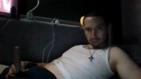 delgadomalo13 online show from December 14, 8:40 pm