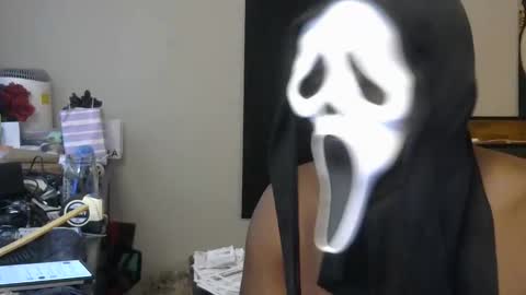 Snapshot of delta7012 chatting on October 31, 1:47 pm delta7012 online show from October 31, 1:47 pm