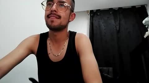 demian_val_4 online show from December 1, 10:24 pm